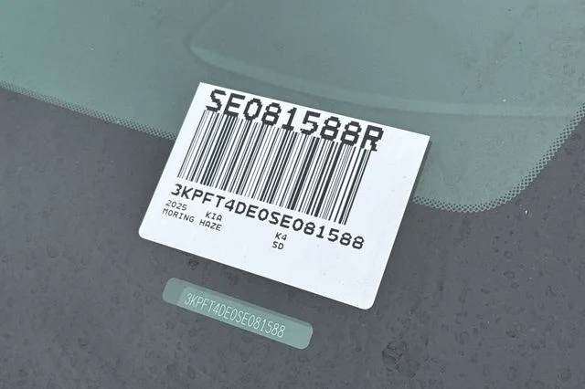 2025 Kia K4 LXS - Photo 33