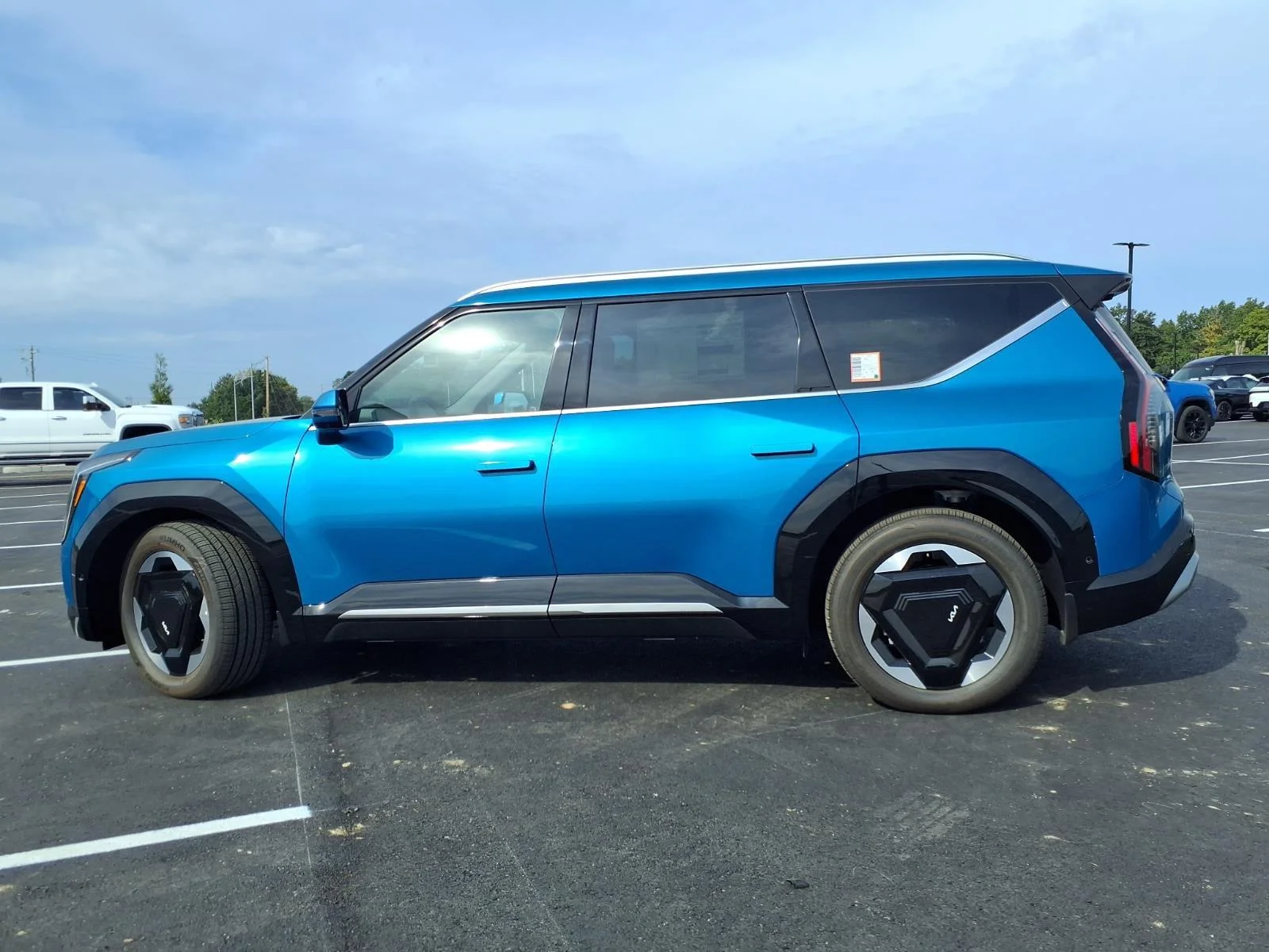 New 2026 Ocean Blue Kia Land image 23