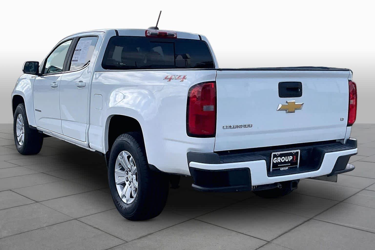 Used 2018 Summit White Chevrolet 4WD LT image 12