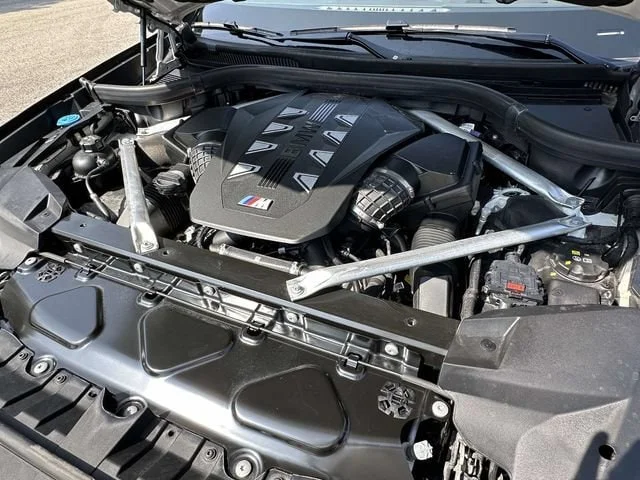 Certified Used 2025 Mineral White BMW M60i image 17