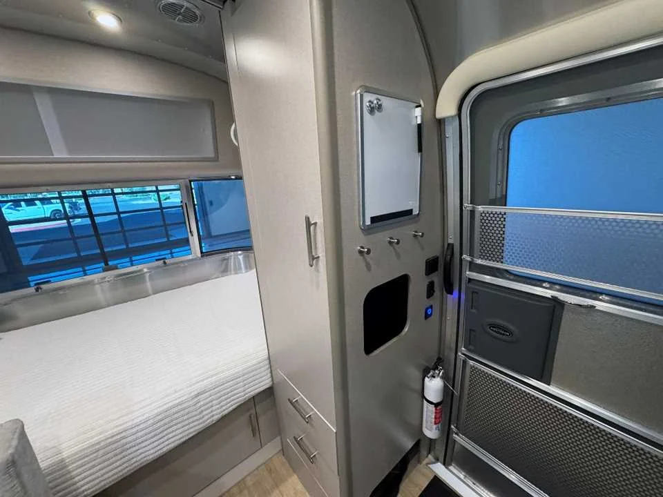 Used 2026 SILVER AIRSTREAM  image 24