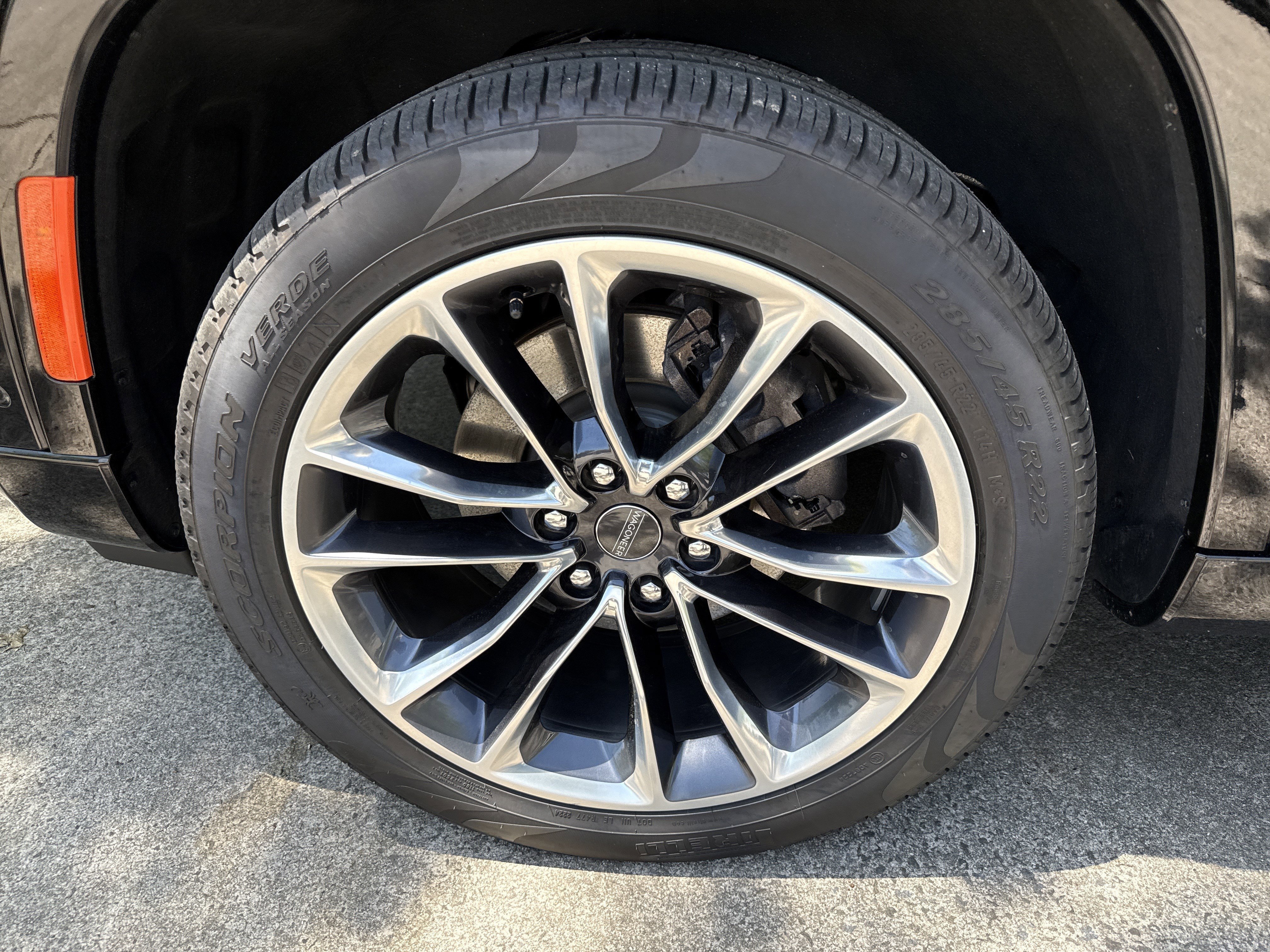 Used 2024 Diamond Black Crystal Pearlcoat Jeep Series II image 11