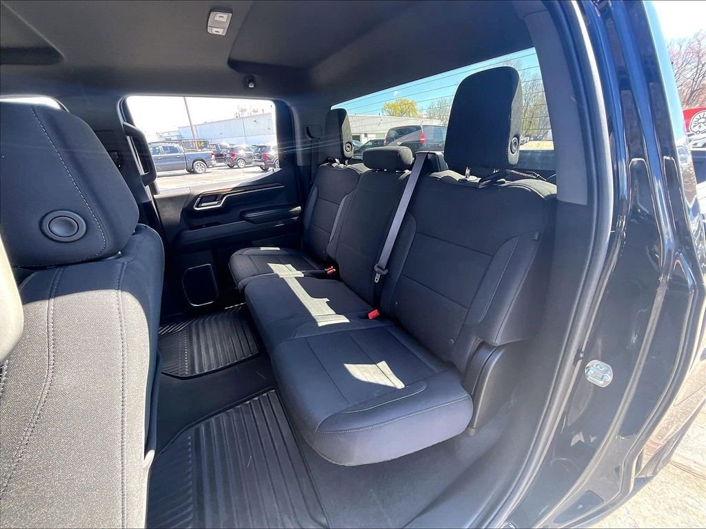 Used 2025 Black Chevrolet LT image 13
