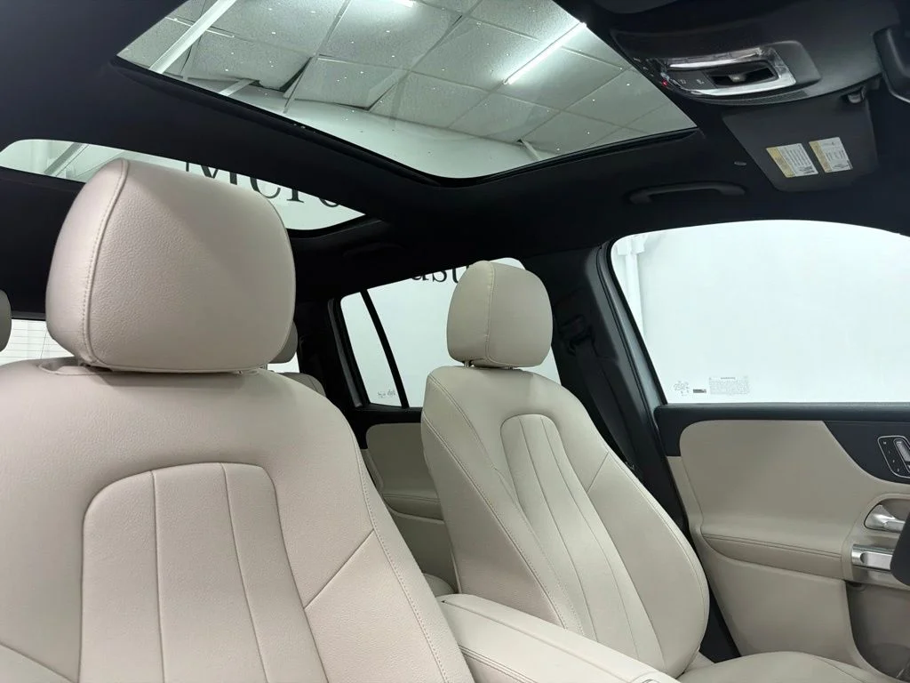 New 2026 Silver Mercedes-Benz GLB 250 image 27
