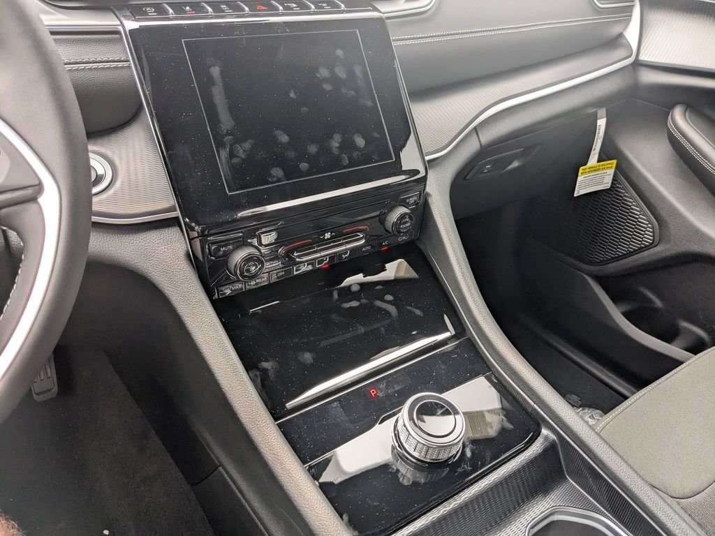 2025 Jeep Grand Cherokee L Laredo - Photo 13
