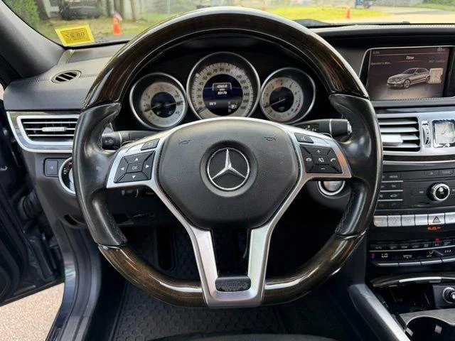 Used 2016 Black Mercedes-Benz E 400 image 23