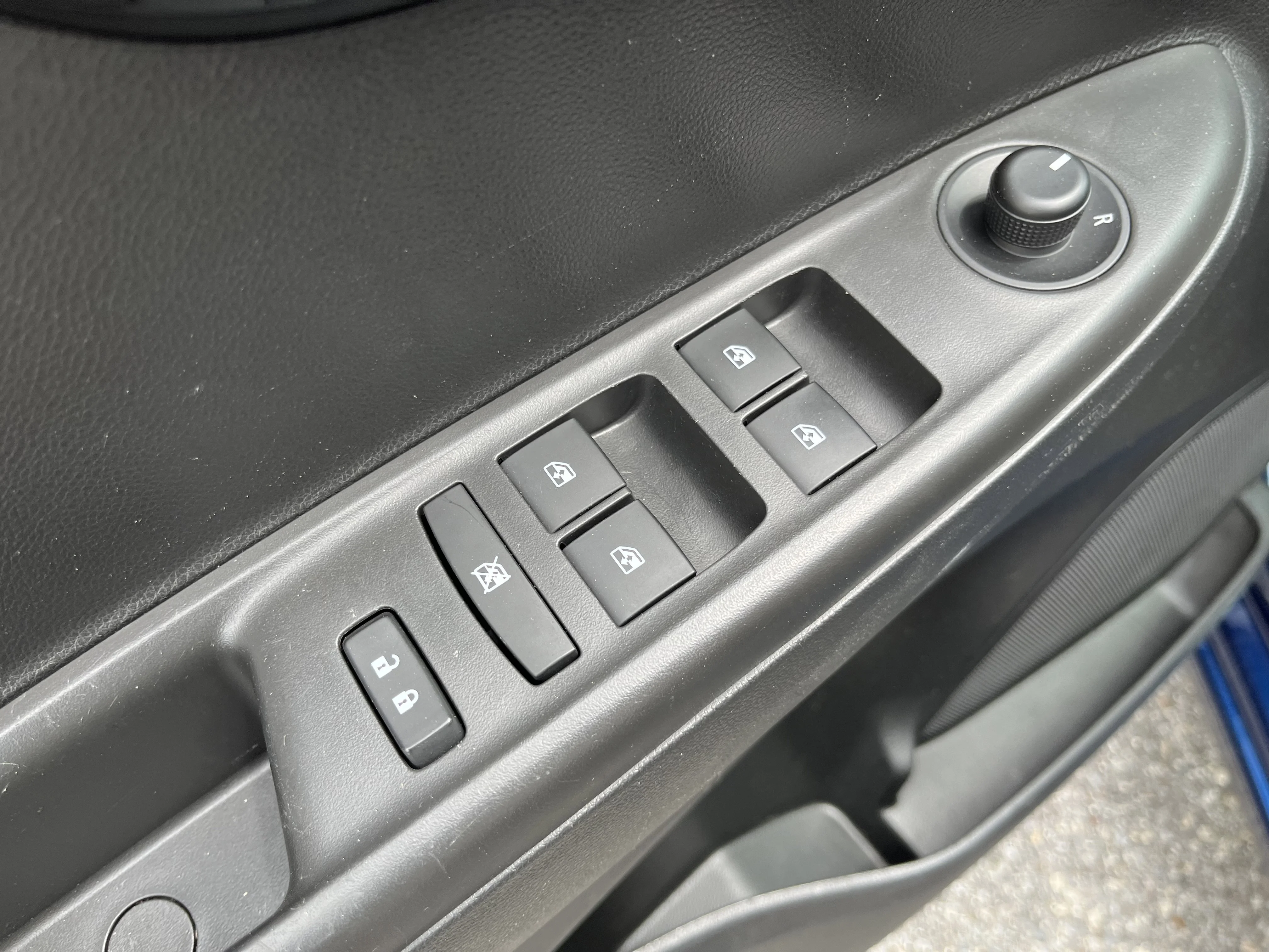 Used 2022 Blue Glow Chevrolet 1LT image 14