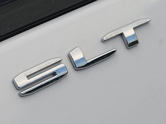 Used 2024 Summit White GMC SLT image 11