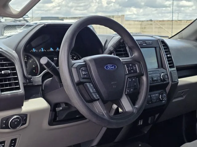 Used 2020 Oxford White Ford XLT image 21