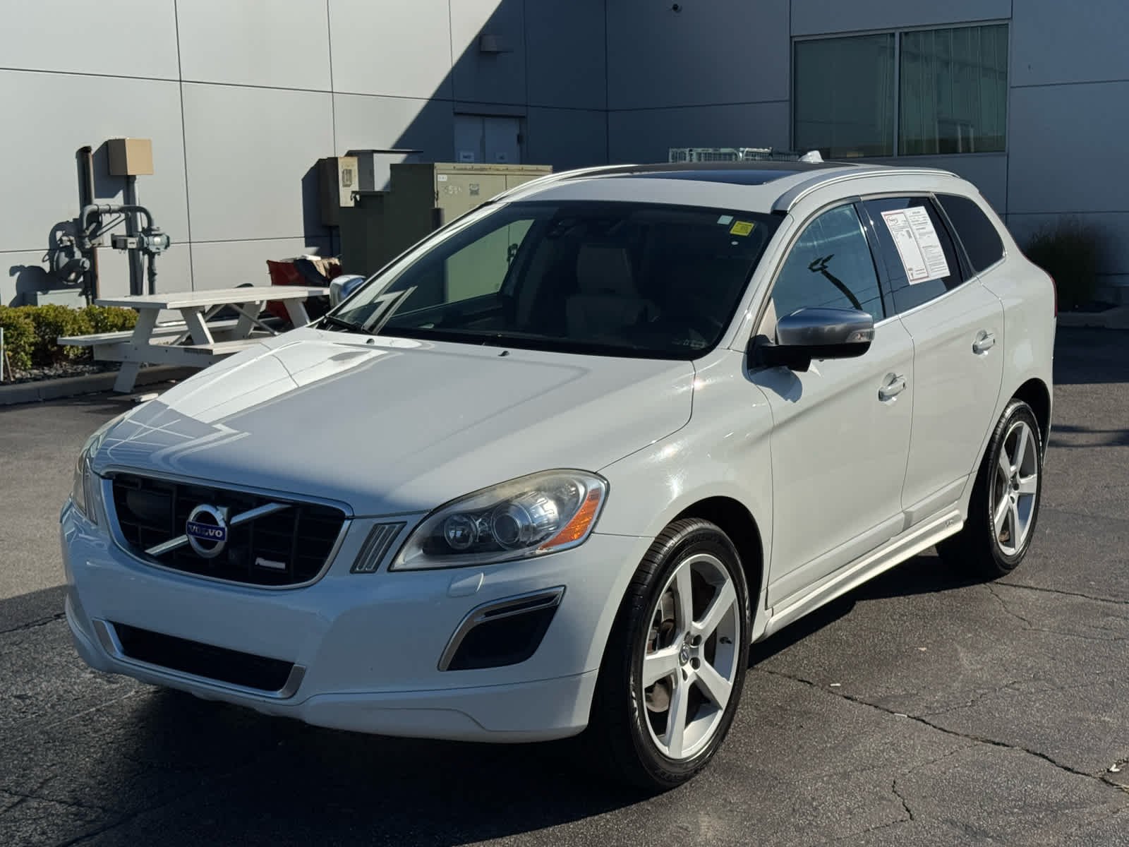 Used 2012 Ice White Volvo 3.0L Premier Plus image 4