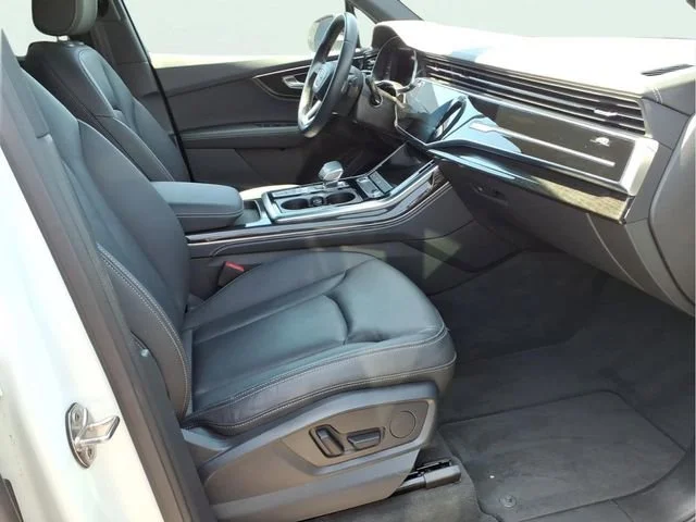 Used 2025  Audi Premium Plus image 27