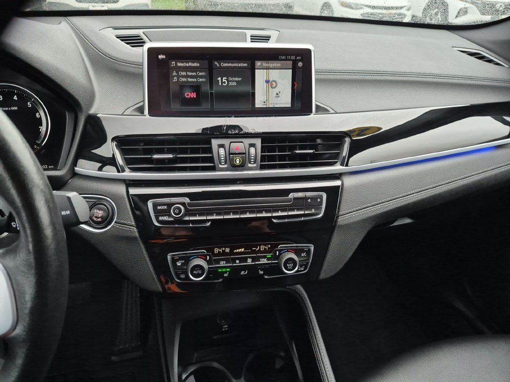 Used 2022 Black BMW xDrive28i image 18