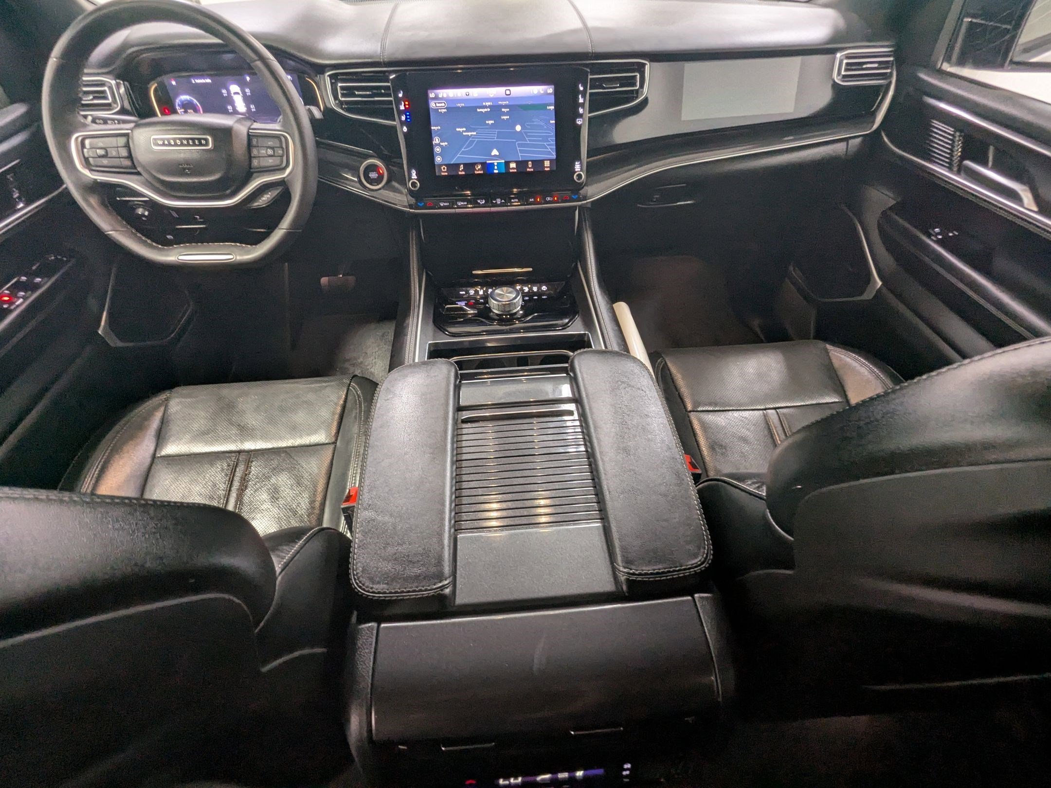 Used 2023 Bright White Clearcoat Jeep Base image 20