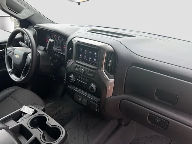 Used 2025 Summit White Chevrolet Custom image 29