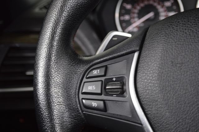 Used 2016 Silver BMW xDrive image 36