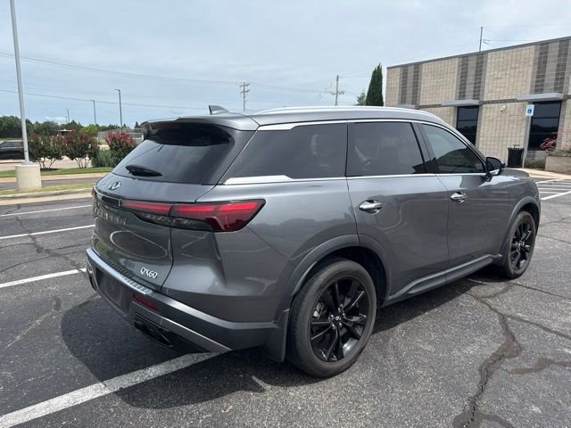 Used 2023 Gray INFINITI LUXE image 5