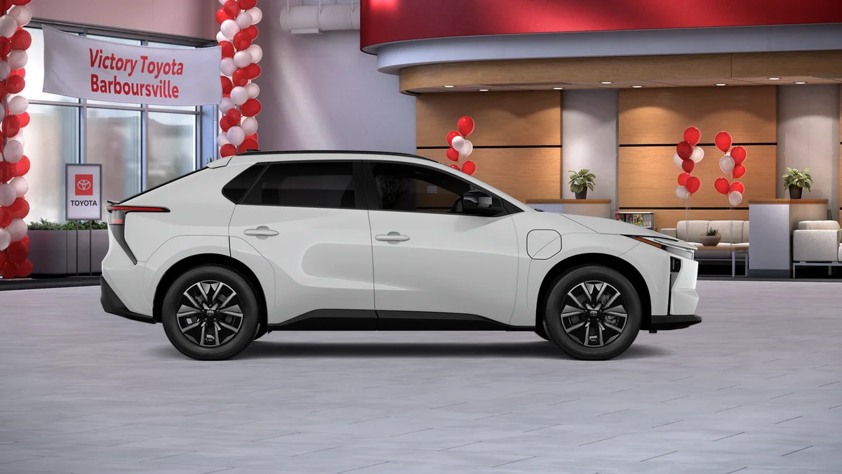 New 2026 Wind Chill Pearl Toyota XLE image 47