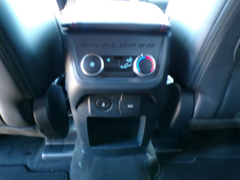 New 2026 Carbonized Gray Metallic Ford ST-Line image 27