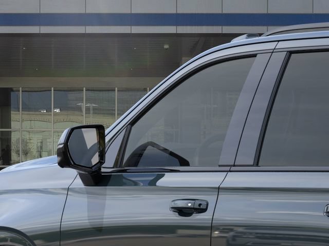 2026 Chevrolet Suburban RST - Photo 12