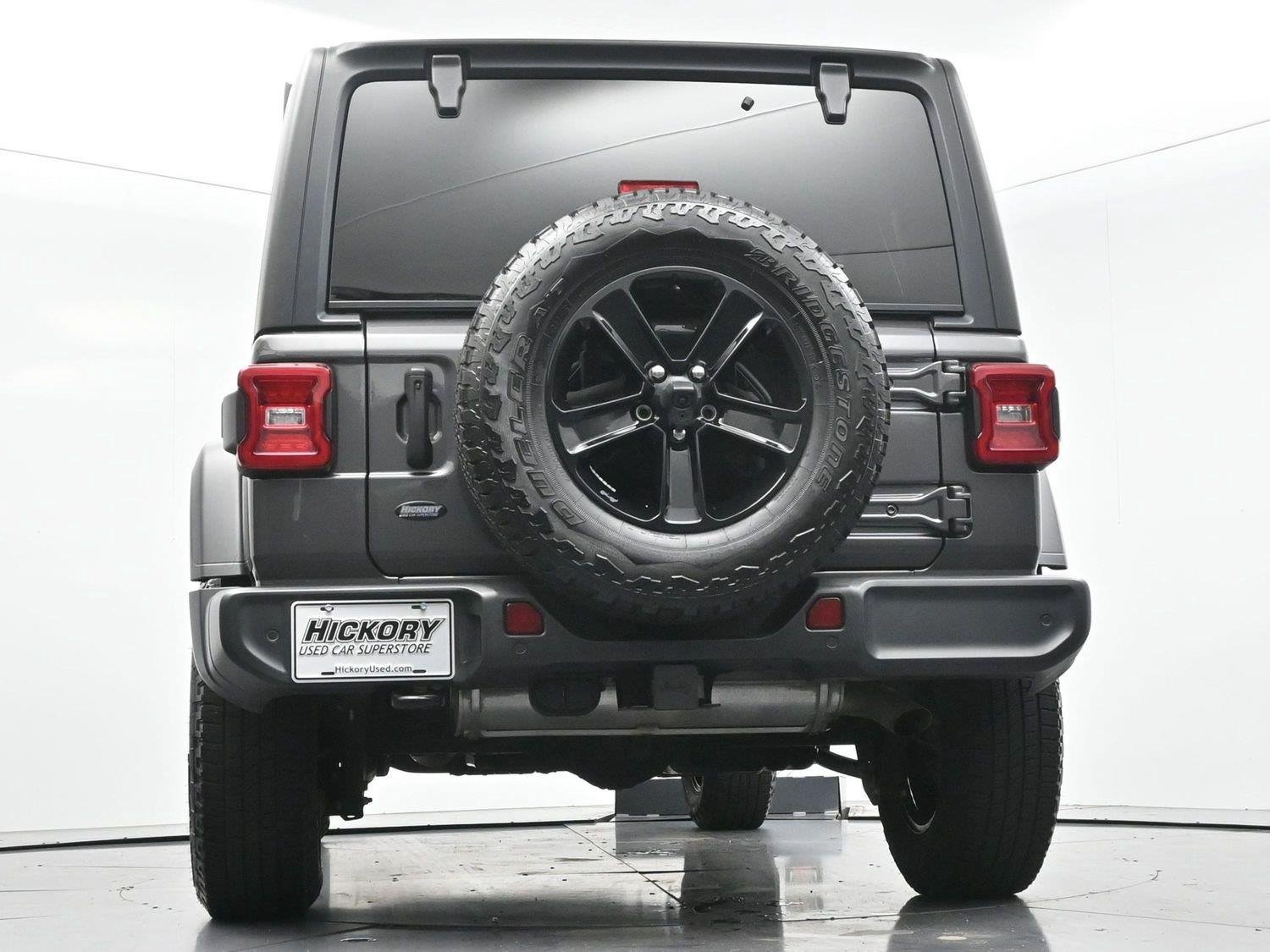 Used 2022 Granite Crystal Metallic Clearcoat Jeep Unlimited Sport Altitude image 49