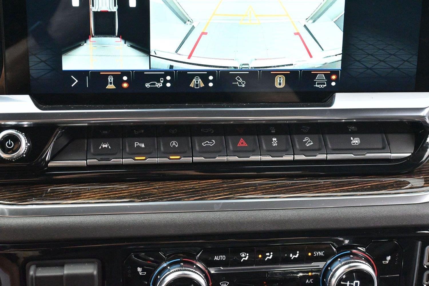 Used 2025 Onyx Black GMC Elevation image 21