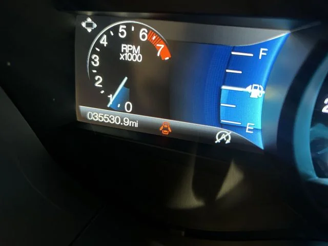 Certified Used 2020 White Ford SE image 11