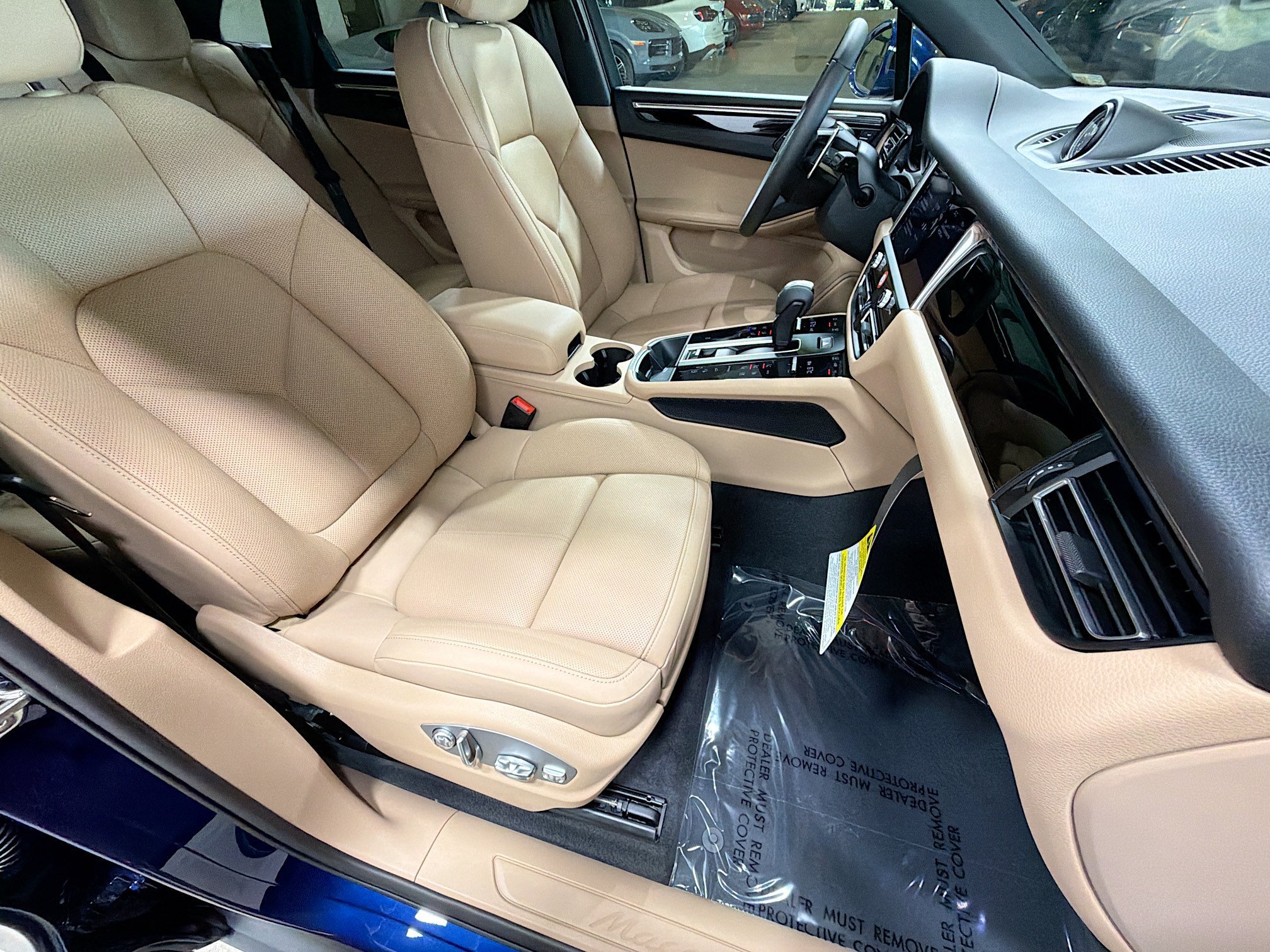 New 2026 Gentian Blue Metallic Porsche  image 16