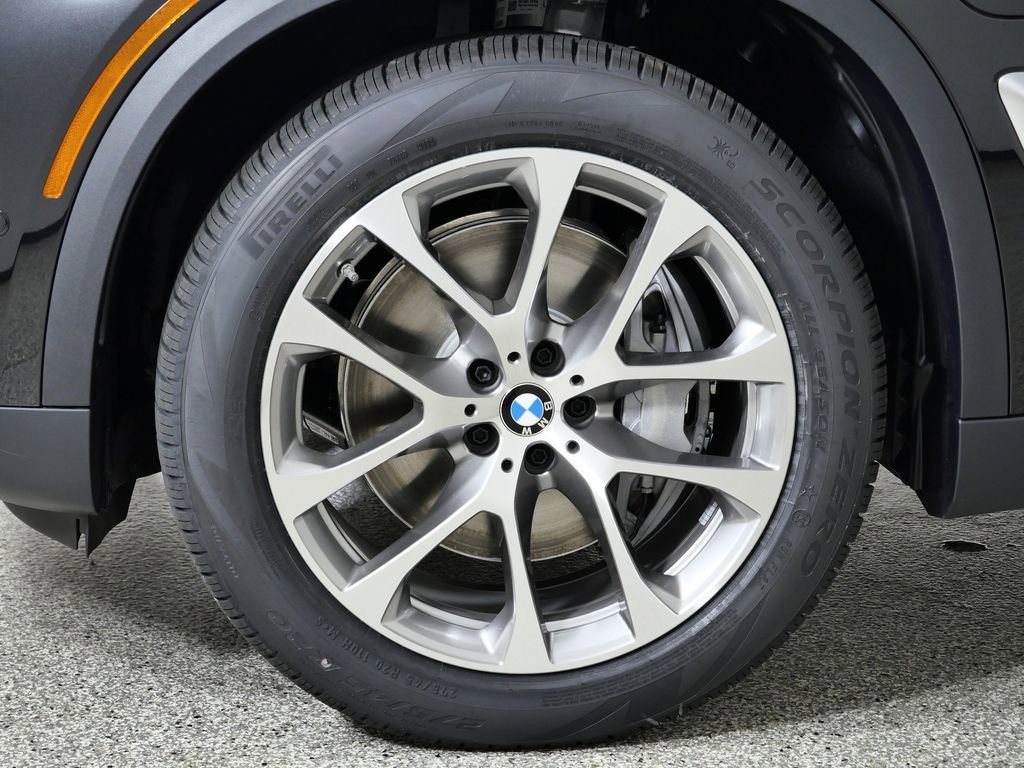 2026 BMW X5 50e - Photo 18