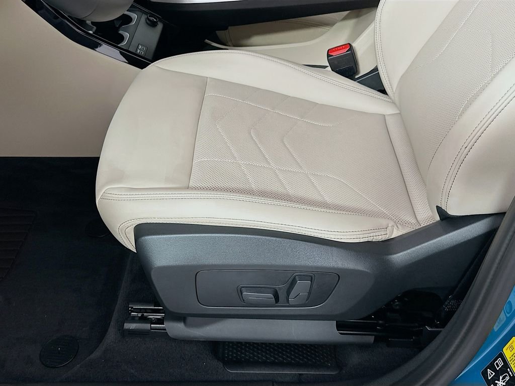 Certified Used 2023 Blue Bay Lagoon Metallic BMW xDrive28i image 20