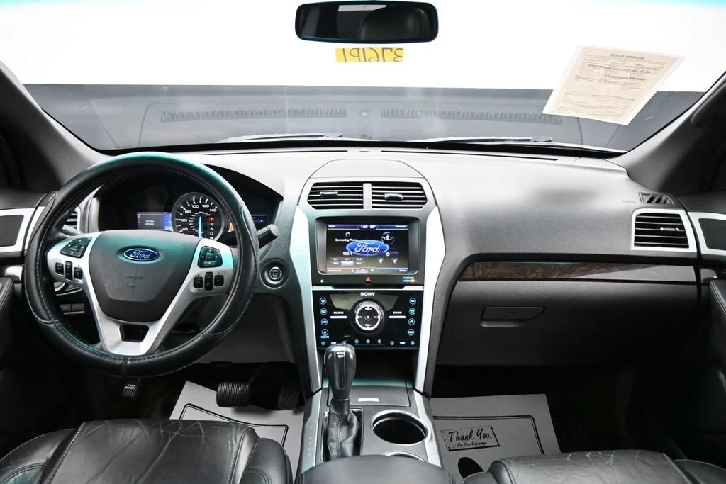 Used 2013 Black Ford Limited image 13