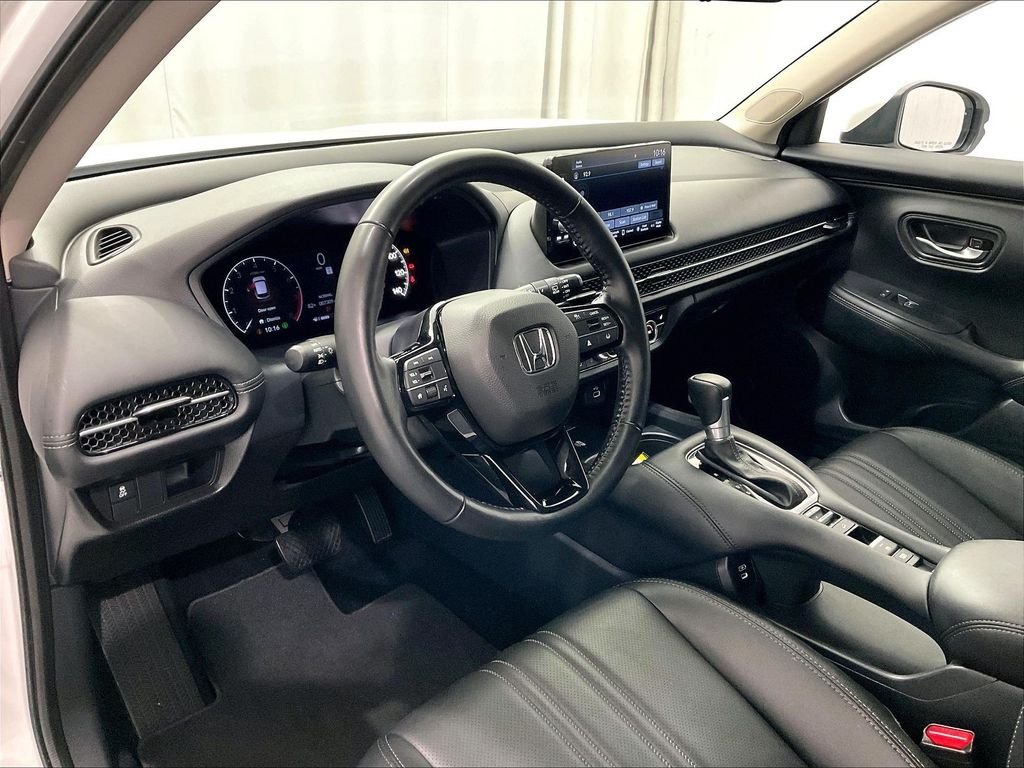 Used 2025 White Honda EX-L image 8