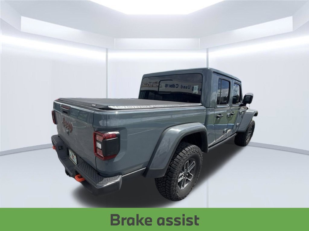 Used 2025 Gray Jeep Mojave image 4
