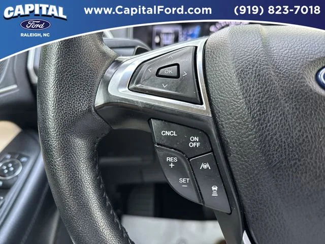 Used 2023 Green Ford SEL image 25