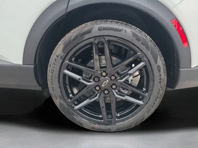 New 2026 Summit White Chevrolet LT image 13