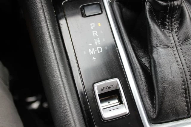 Used 2020 White Mazda Sport image 9