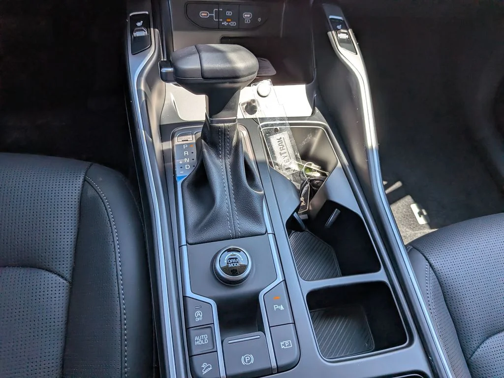 New 2026 White Pearl Kia S image 46