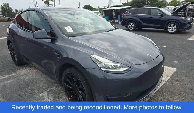 2023 Tesla Model Y Long Range Dual Motor All-Wheel Drive's photo