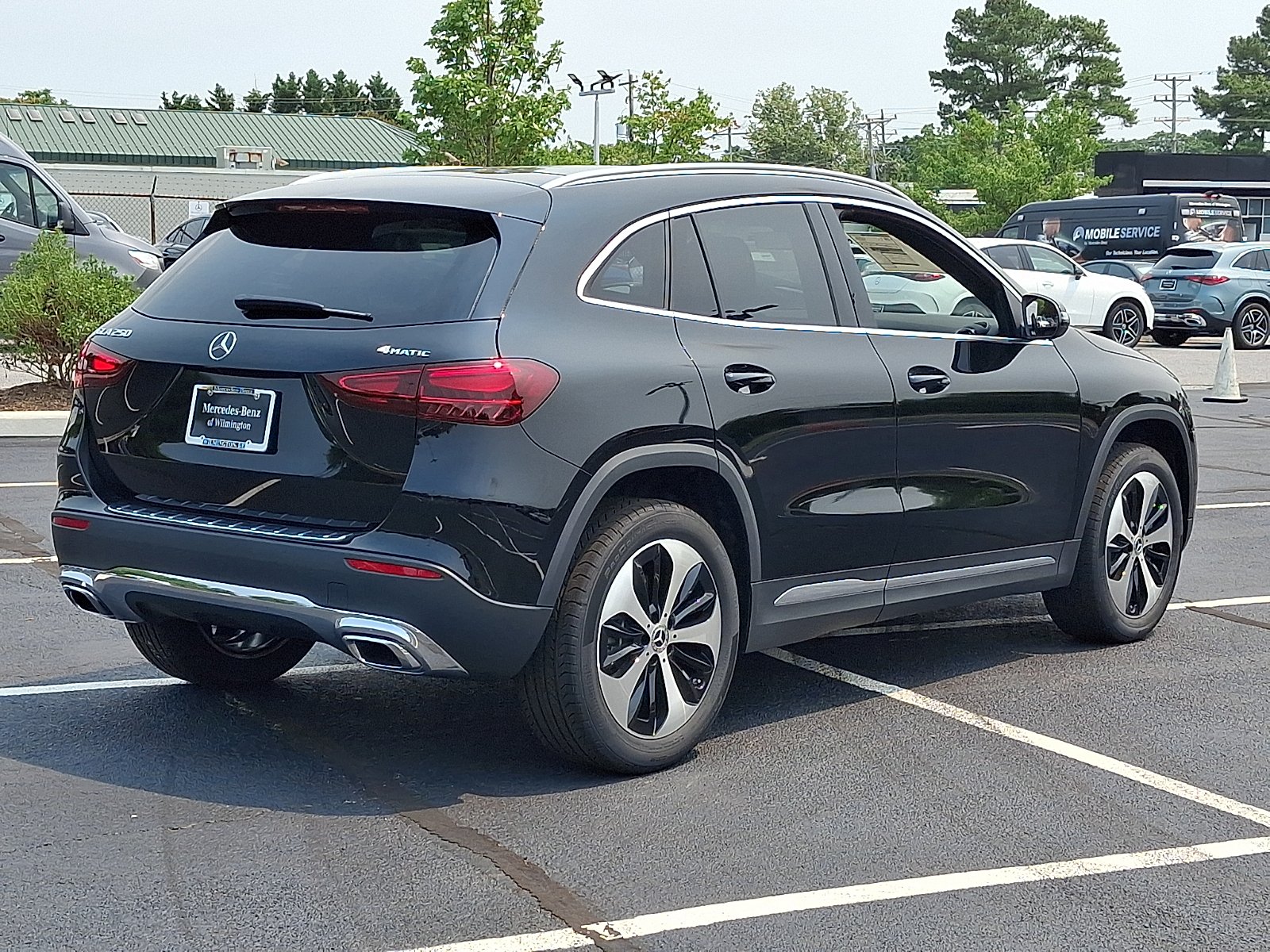 New 2026 Night Black Mercedes-Benz GLA 250 image 6