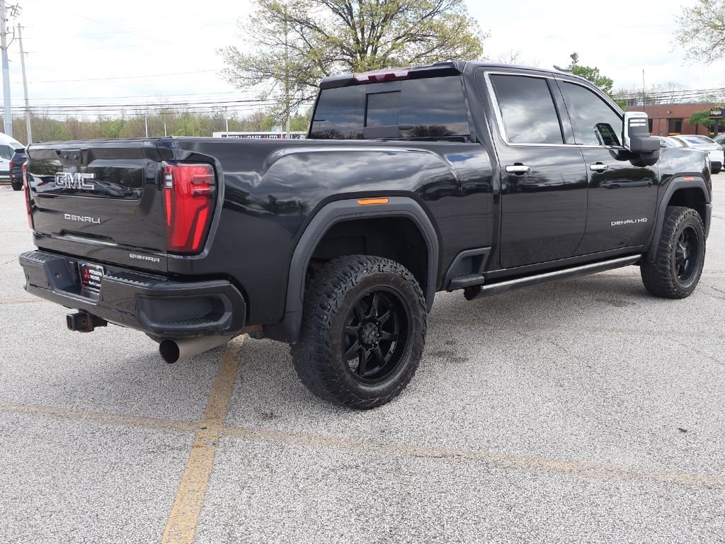 Used 2024 Black GMC Denali Ultimate image 13
