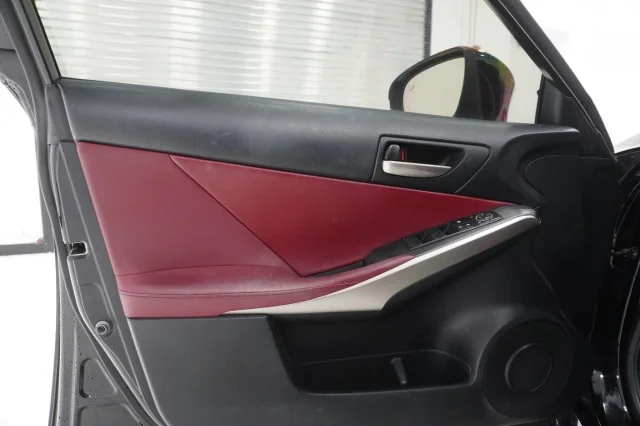 Used 2019  Lexus IS 300 F SPORT image 12