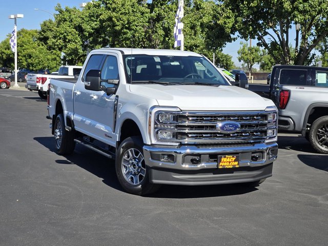 2026 Ford Super Duty F-350® Lariat®