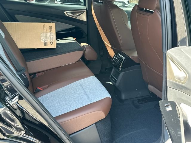 New 2026 Black Volkswagen Pro image 15