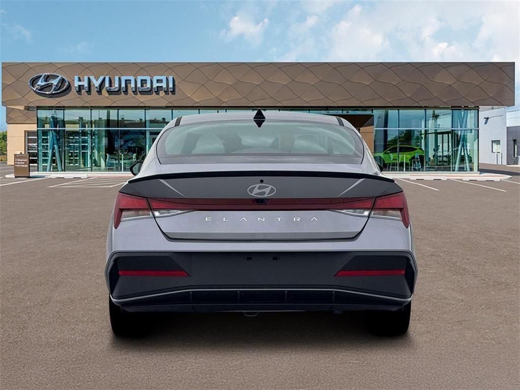2026 Hyundai Elantra SEL Sport - Photo 6