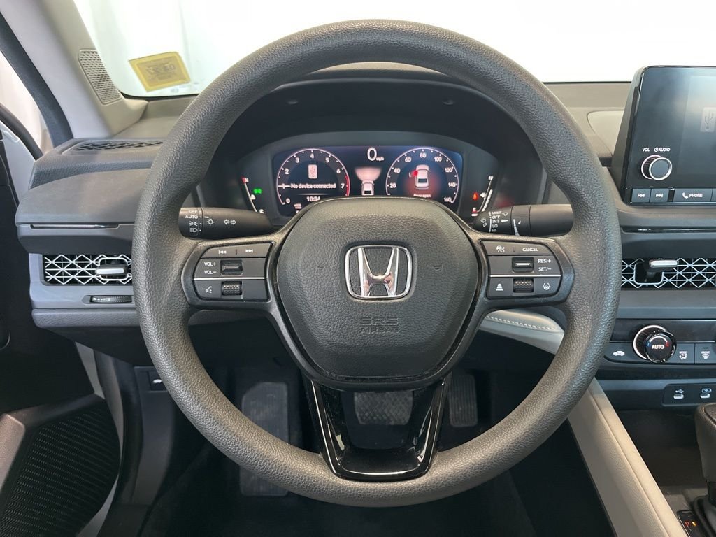 Used 2023 White Honda EX image 6