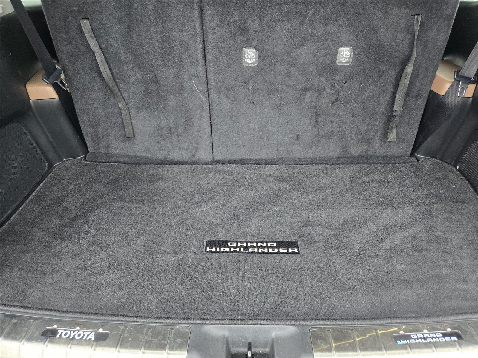 Used 2024 Celestial Silver Metallic Toyota Platinum image 32