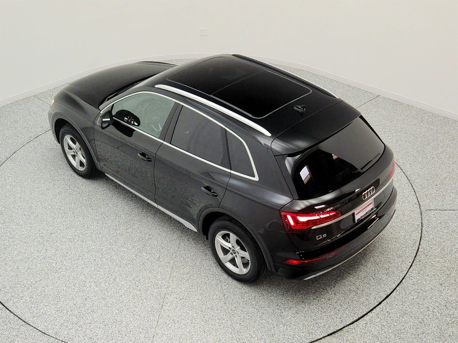 Used 2023 Mythos Black Metallic Audi Premium 40 TFSI quattro image 28