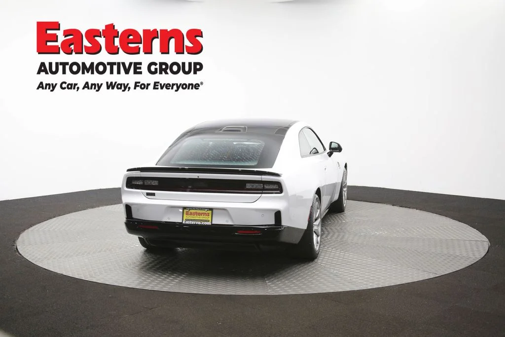 Used 2024 White Dodge R/T Scat Pack image 40