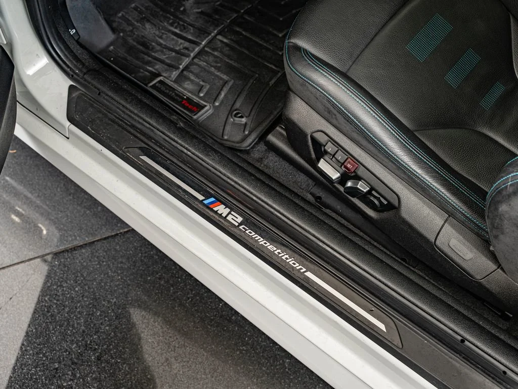 Used 2020 Alpine White BMW Competition image 39