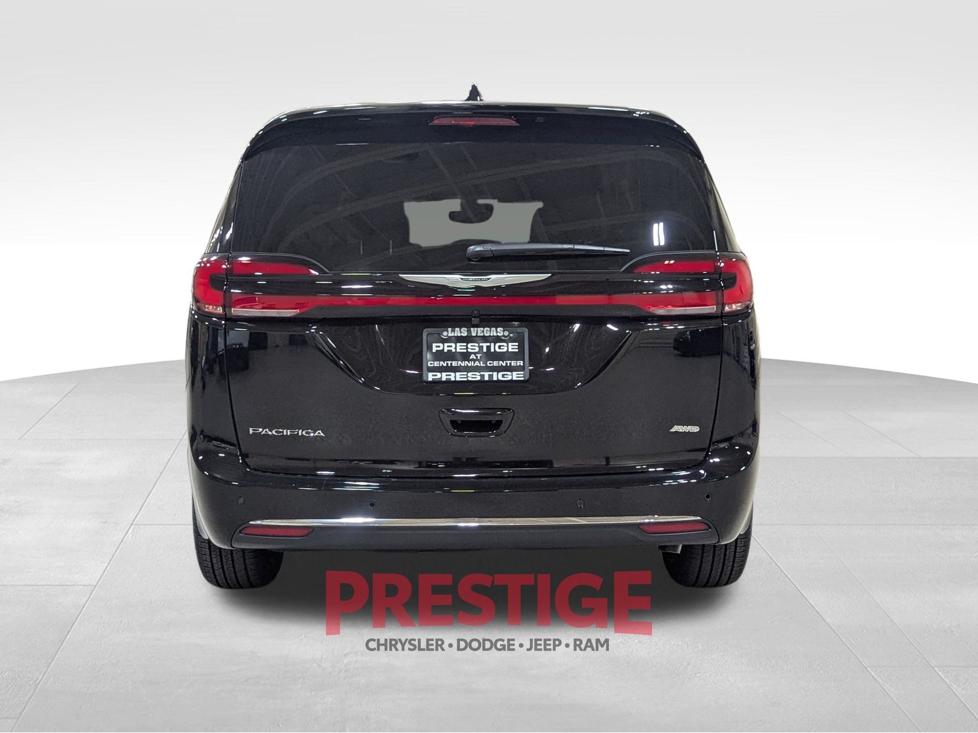 New 2026 Diamond Black Crystal Pearl-Coat Exterior Paint Chrysler Select image 6