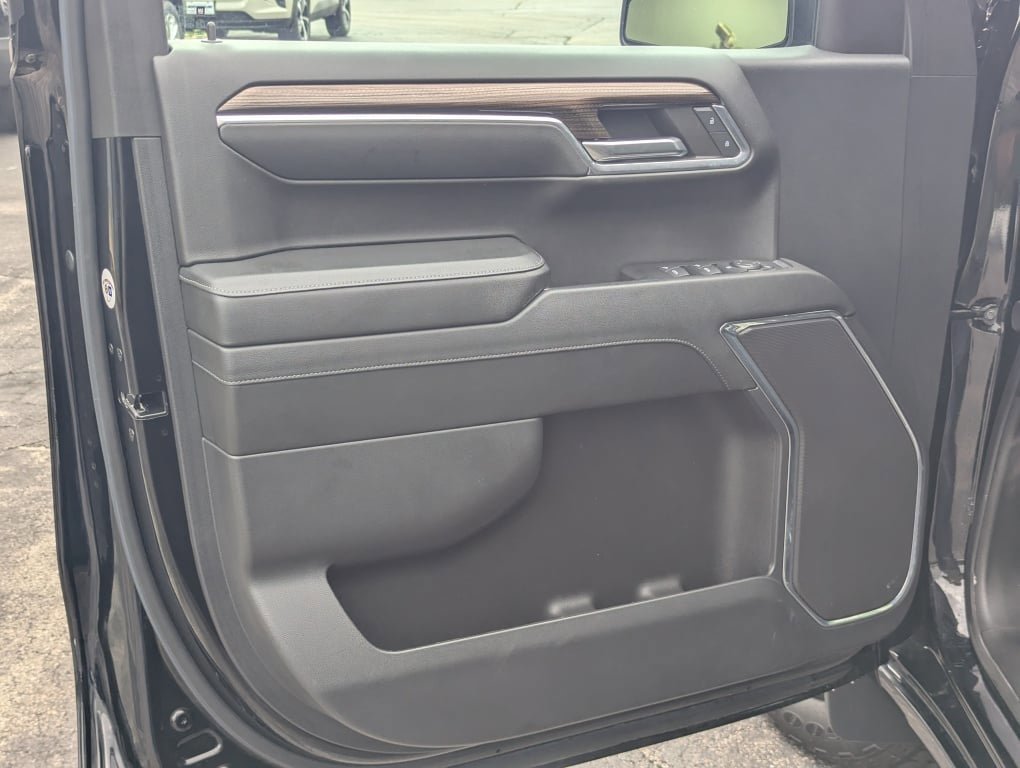 2024 Chevrolet Silverado 1500 RST - Photo 17